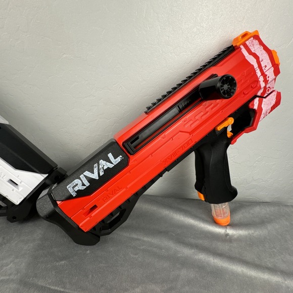 Nerf Rival Outdoor Blaster XVIII-700 Phantom Corps White Helios Red Christmas - Picture 14 of 16